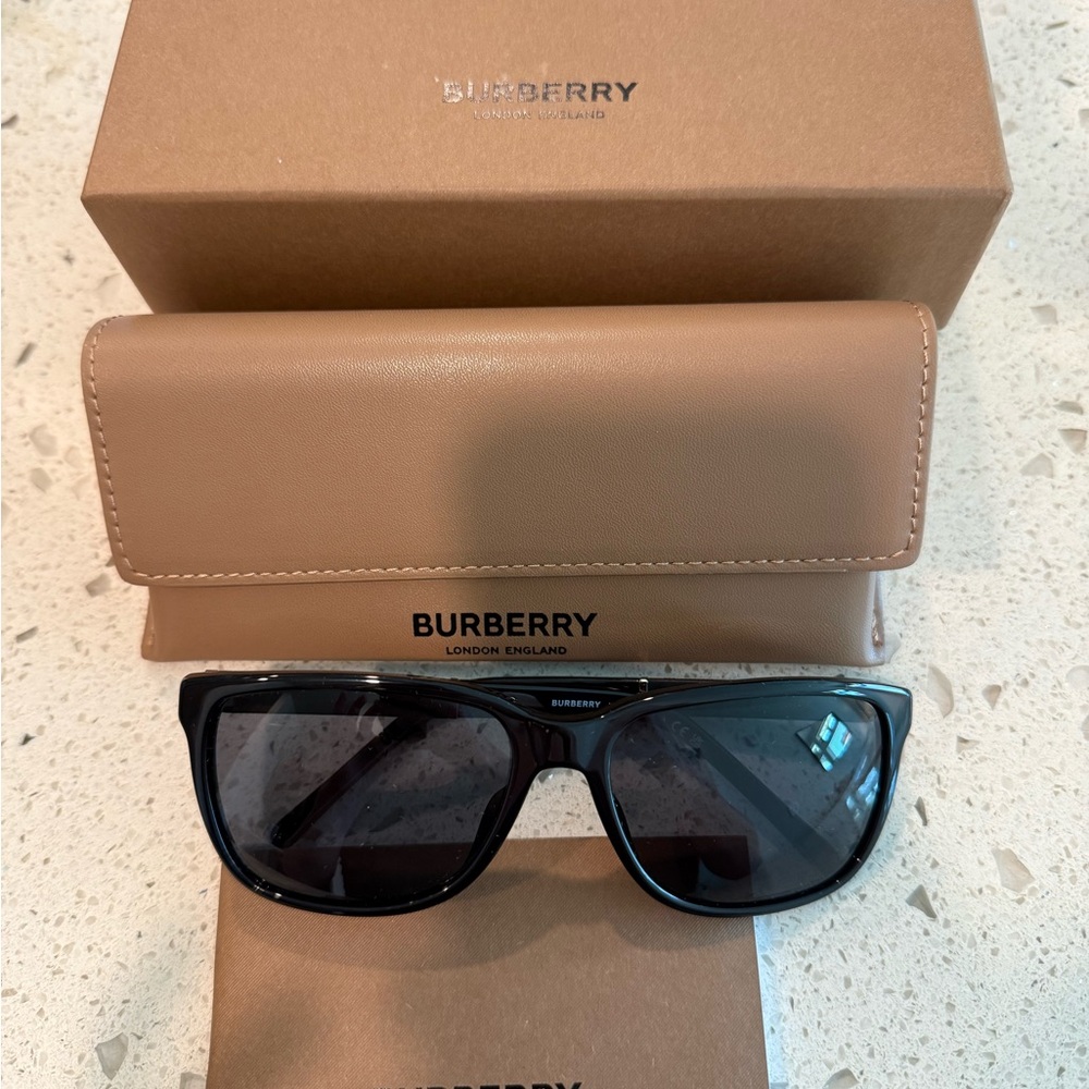 Burberry Black Sunglasses with Tan Case